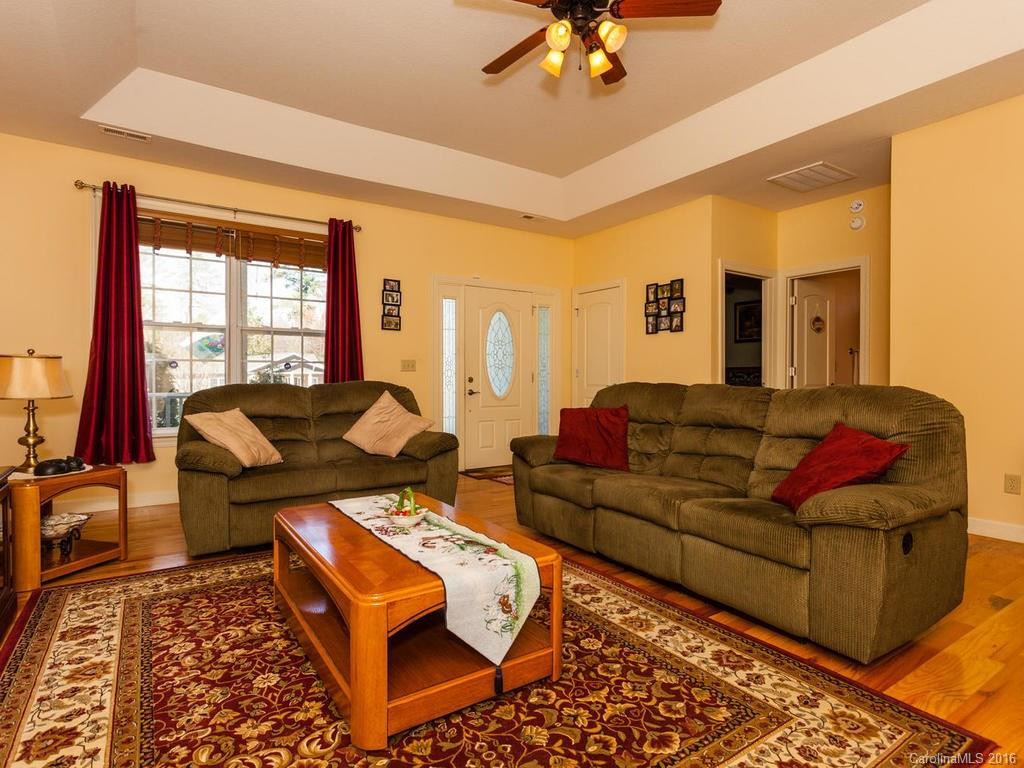 47 Springs Drive #1 - Photo 3