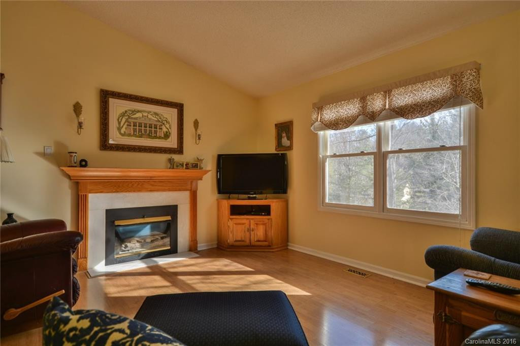 20 Simpson Hollow Road - Photo 2
