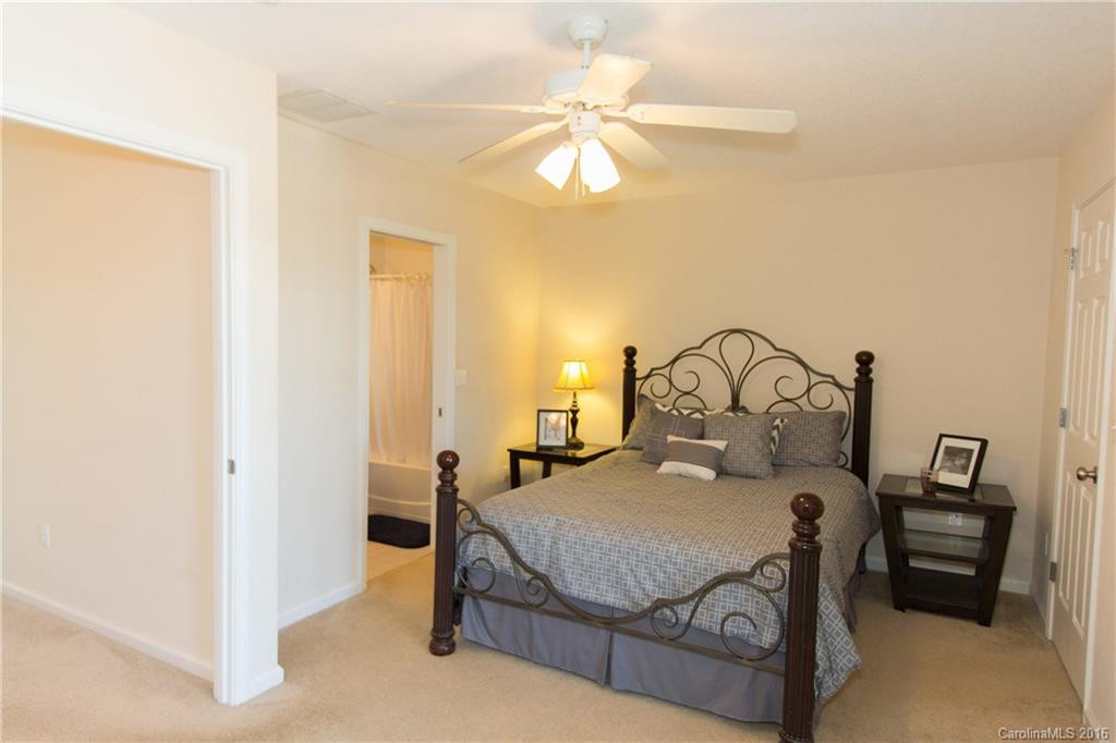 53 Rotunda Circle #53 - Photo 12