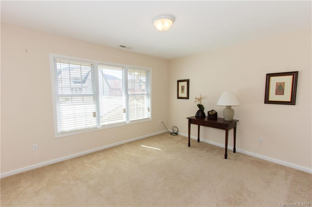 53 Rotunda Circle #53 - Photo 17