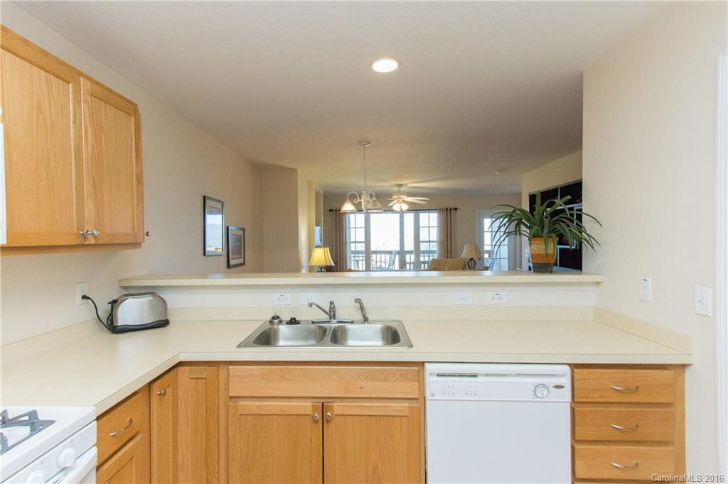 53 Rotunda Circle #53 - Photo 10
