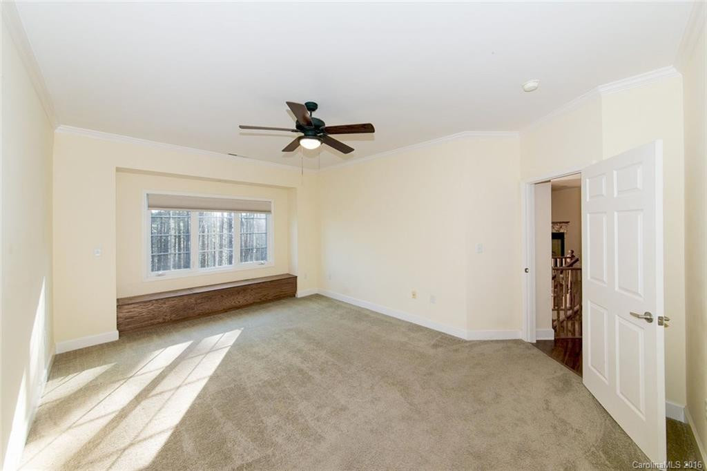 63 Spring Heights Court #23 - Photo 9