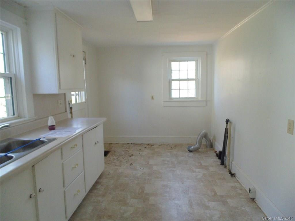 129 Georgia Avenue - Photo 12