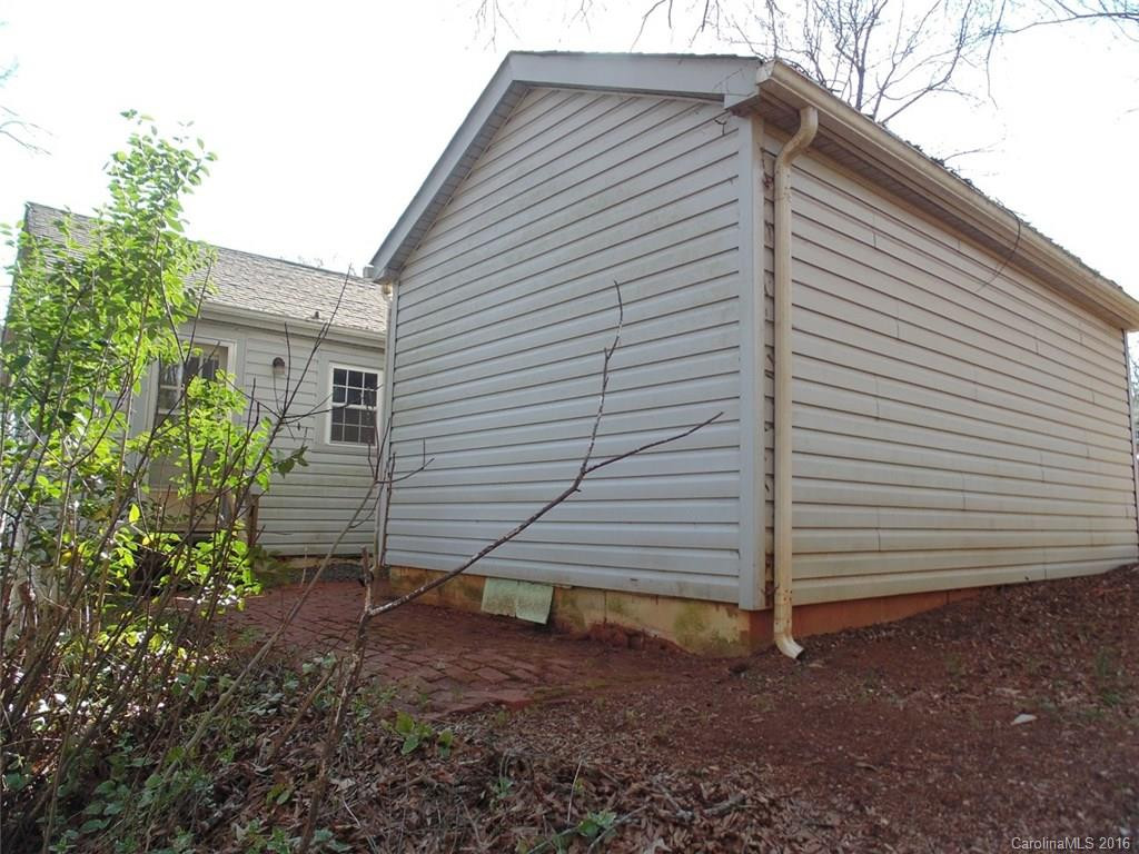 129 Georgia Avenue - Photo 4