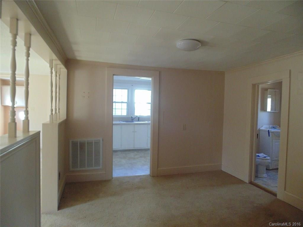 129 Georgia Avenue - Photo 10