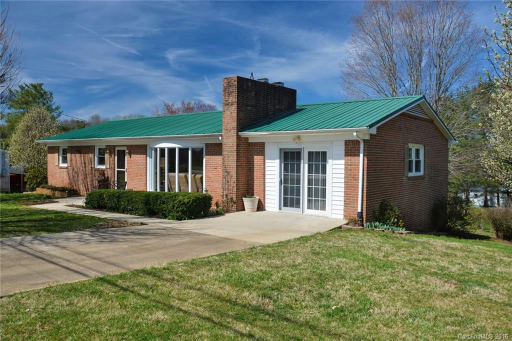 521 Alexander Road - Photo 2