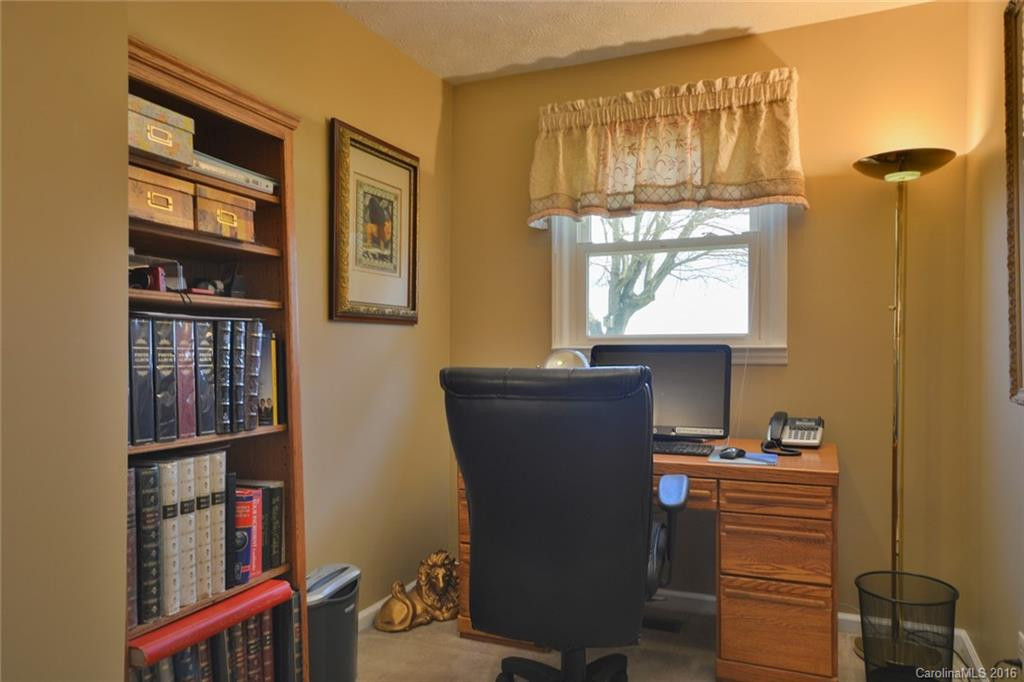 521 Alexander Road - Photo 13