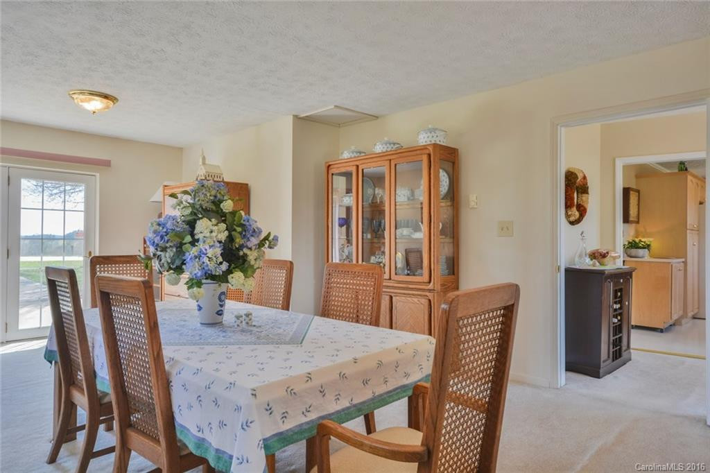521 Alexander Road - Photo 15