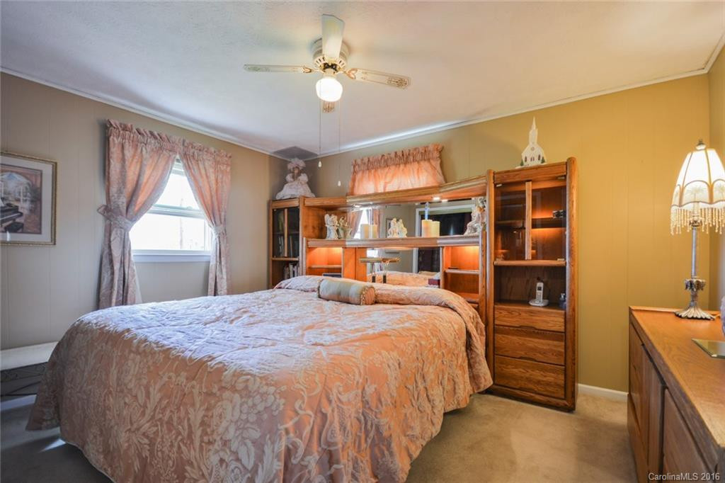 521 Alexander Road - Photo 16