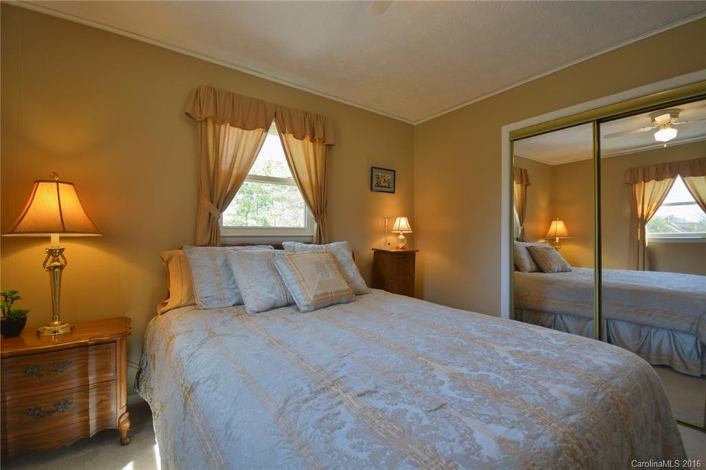 521 Alexander Road - Photo 10