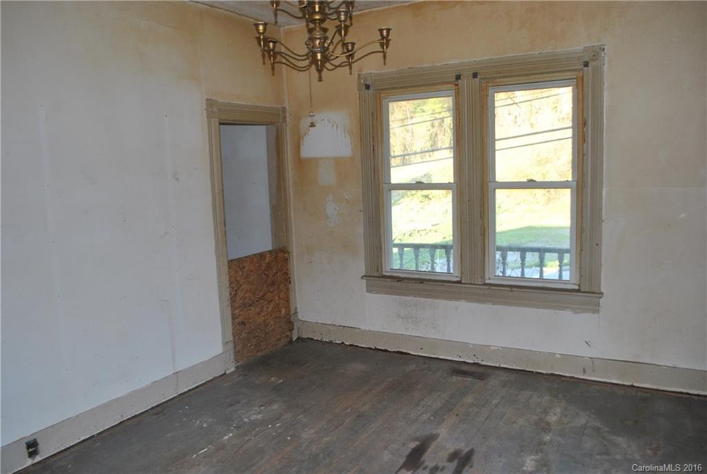 9 Oak Street - Photo 16