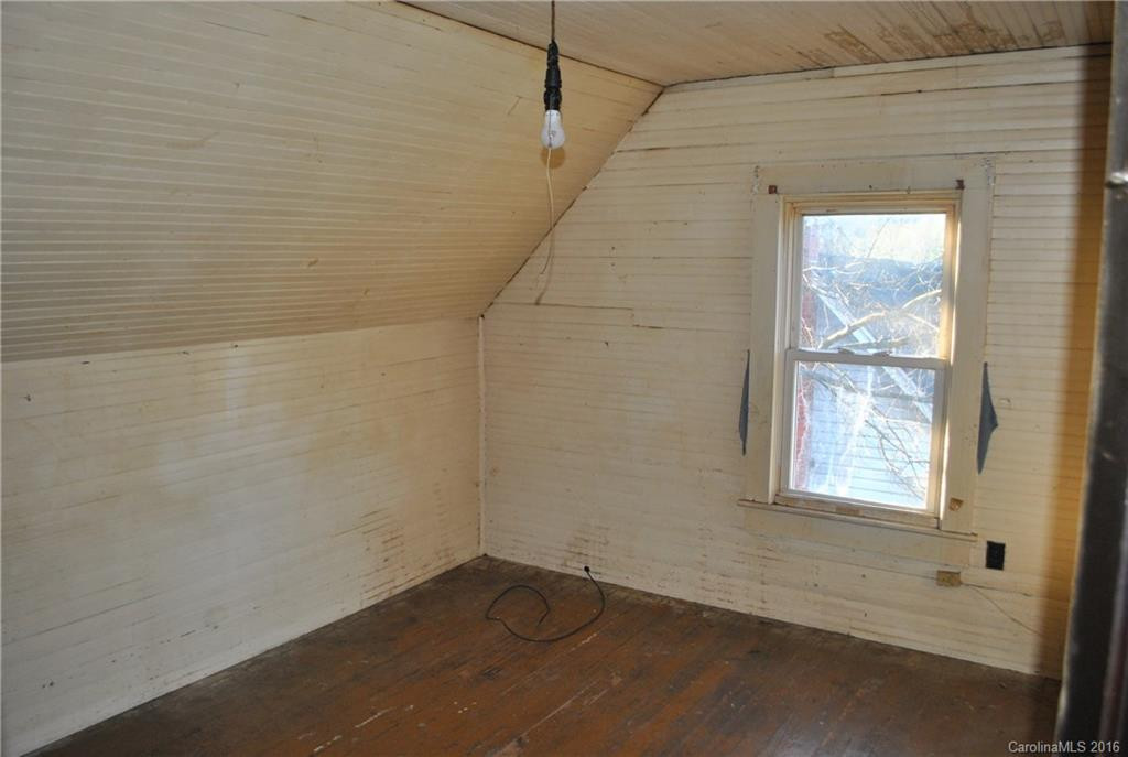 9 Oak Street - Photo 18