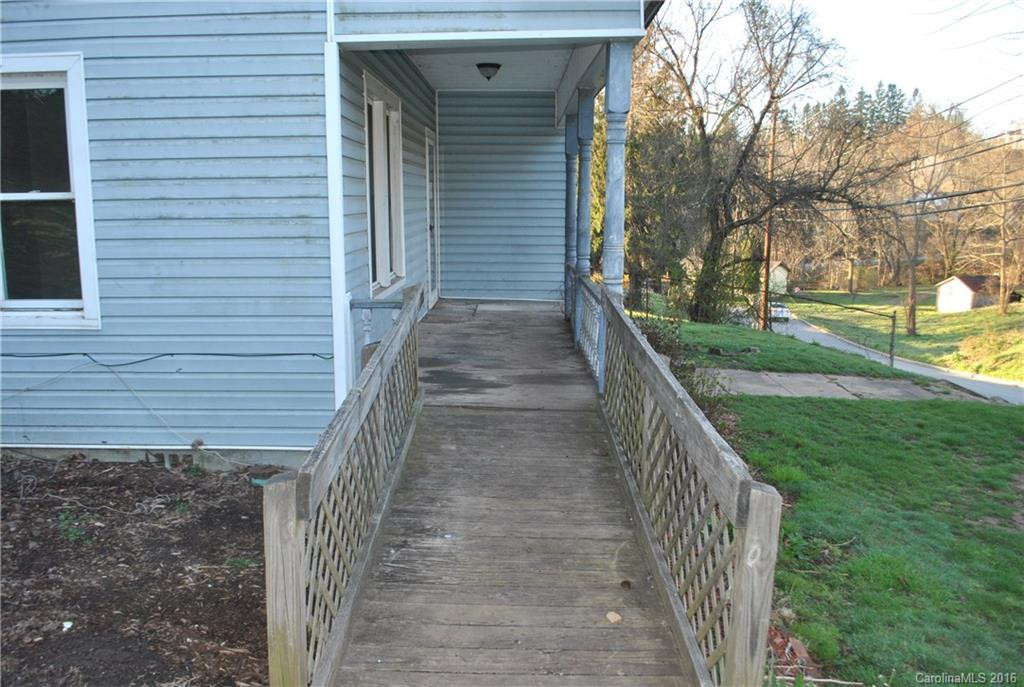 9 Oak Street - Photo 3