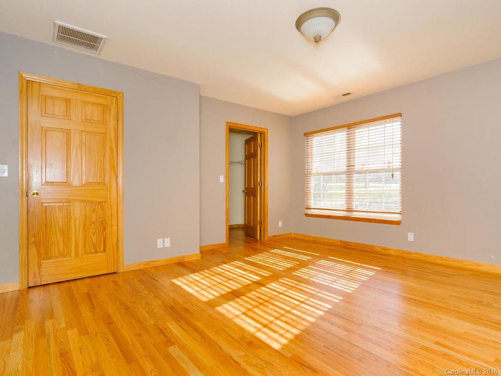 116 Spaulding Court - Photo 8