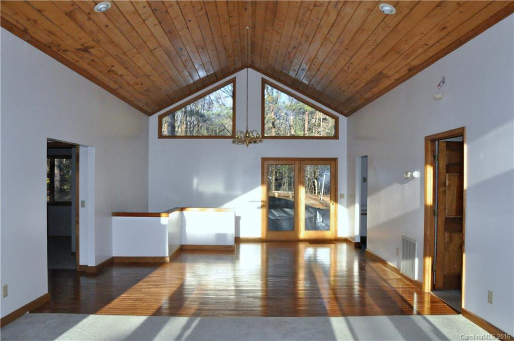 6539 Sugar Hill Road - Photo 4