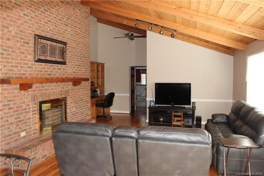1846 Oak Grove Church Road - Photo 12