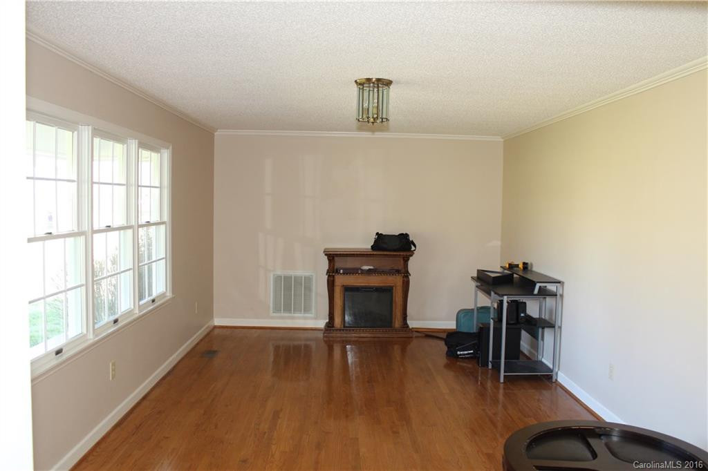 1846 Oak Grove Church Road - Photo 8
