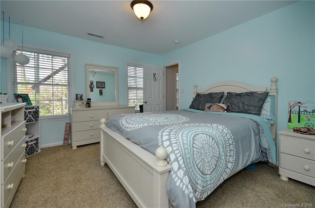 213 Christina Court - Photo 12