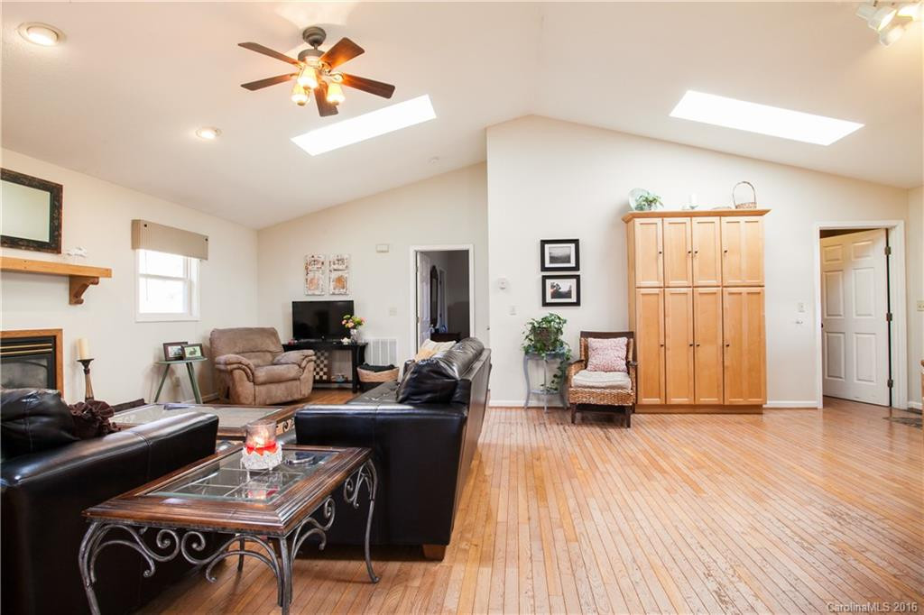 255 Lakey Gap Acres None - Photo 5