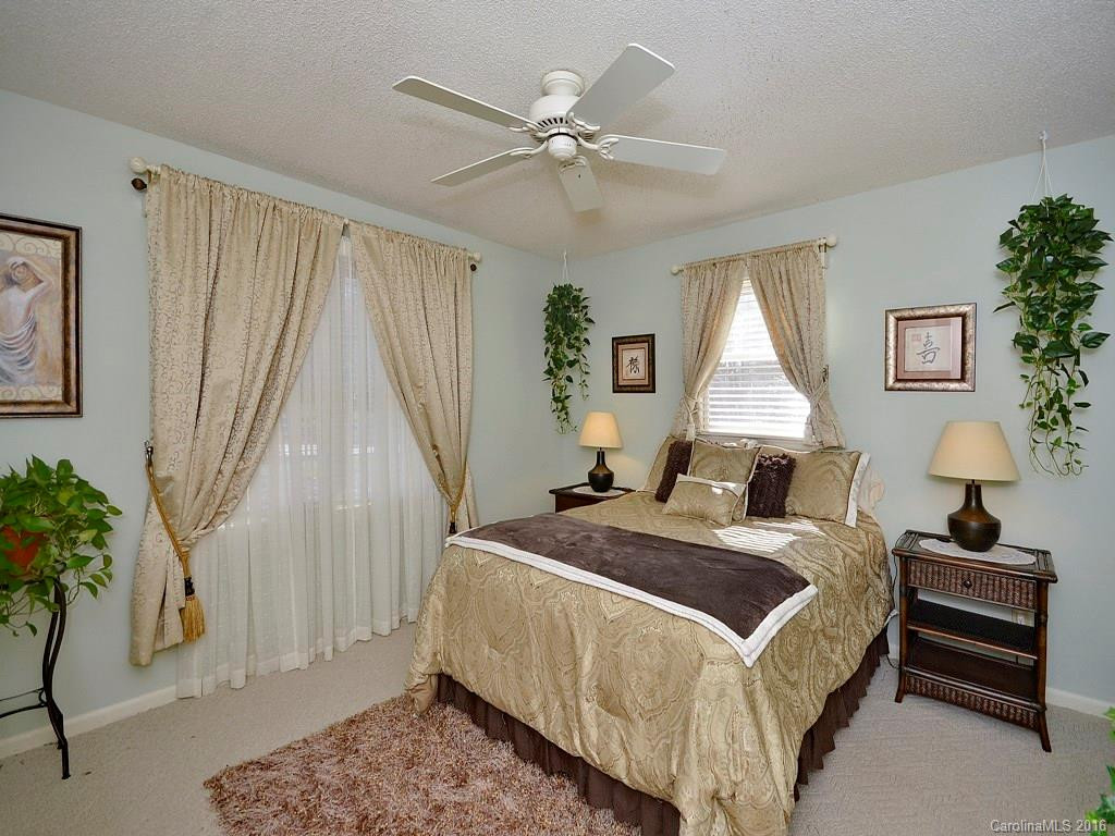137 Brandon Road - Photo 12