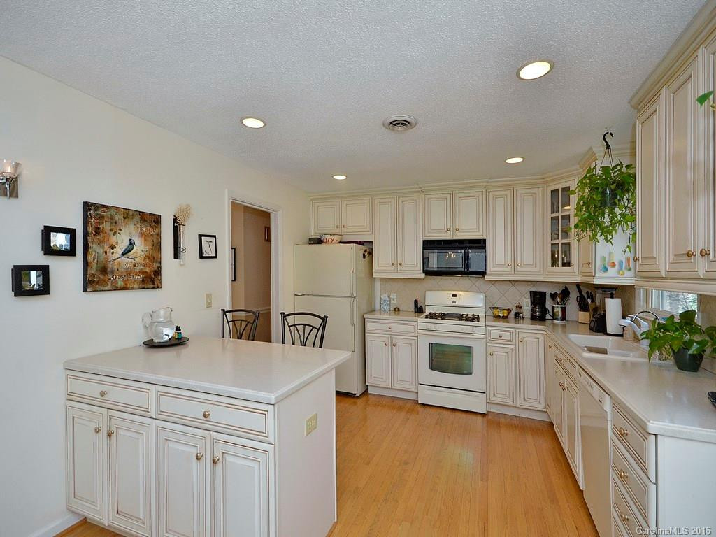 137 Brandon Road - Photo 8