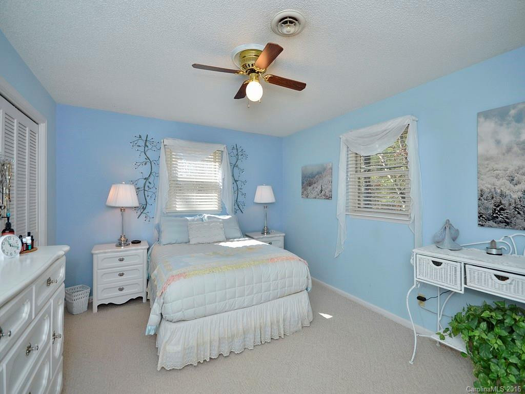 137 Brandon Road - Photo 10