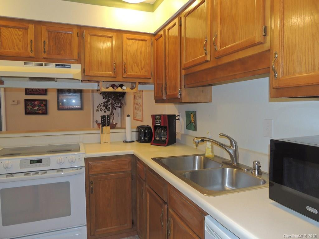 6 Ravencroft Lane #n/a - Photo 7