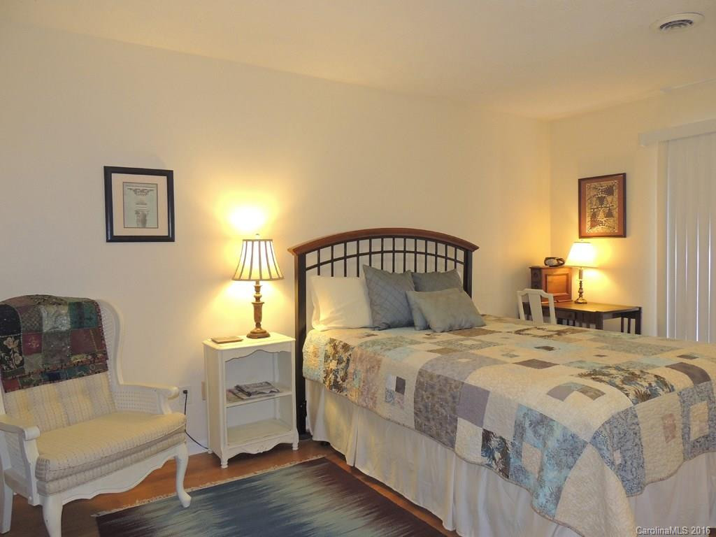 6 Ravencroft Lane #n/a - Photo 8