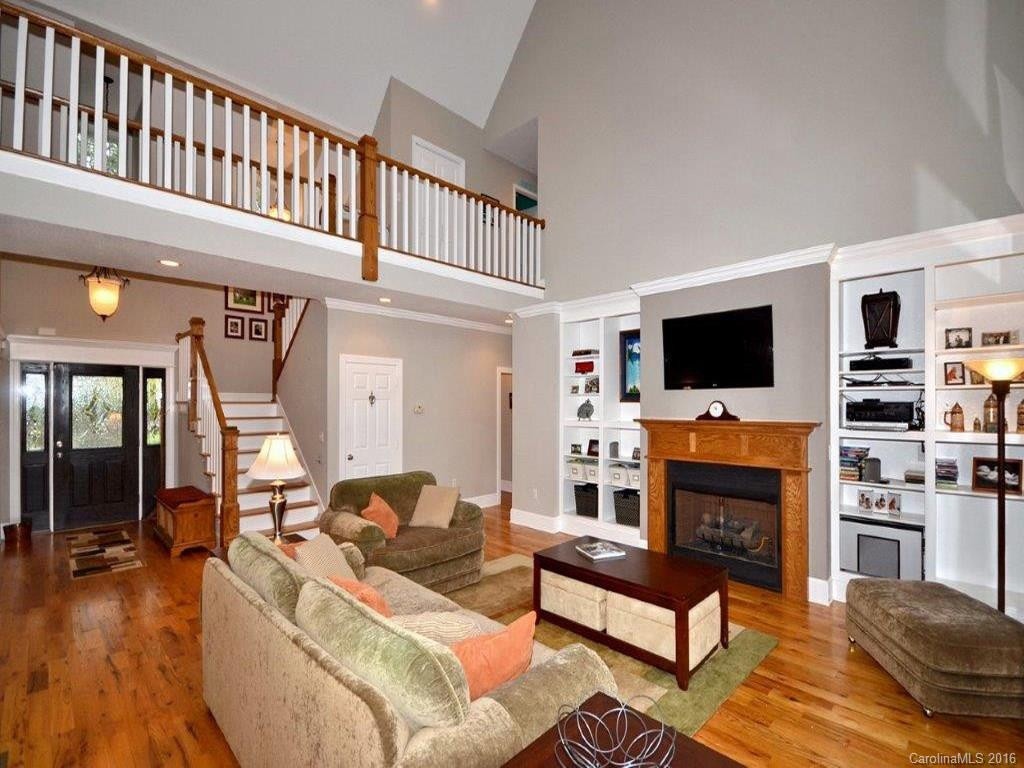 156 Duncan Estate Drive - Photo 4