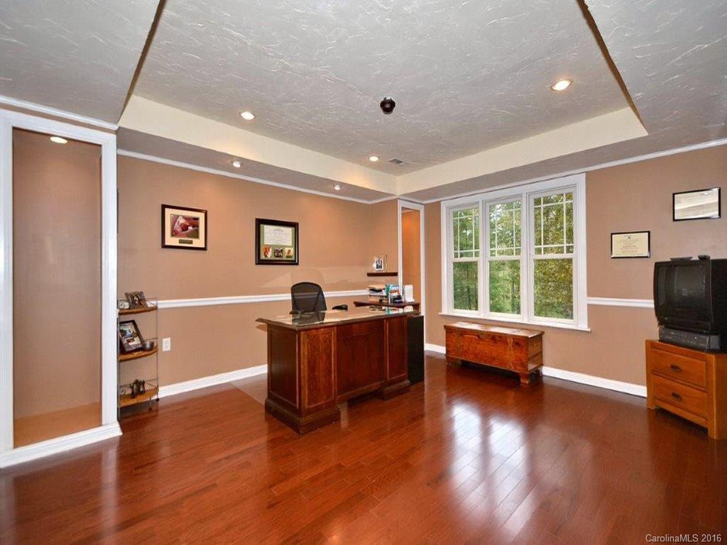 156 Duncan Estate Drive - Photo 10