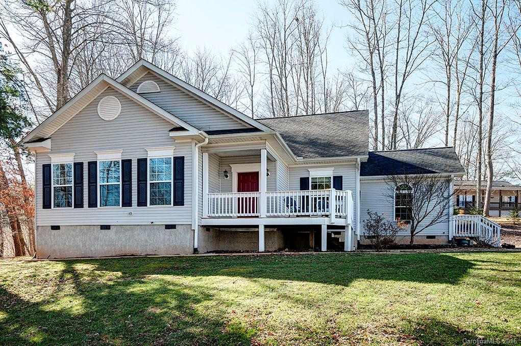 8 Surrey Green Drive