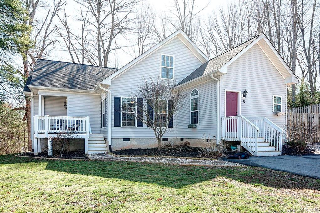 8 Surrey Green Drive - Photo 2