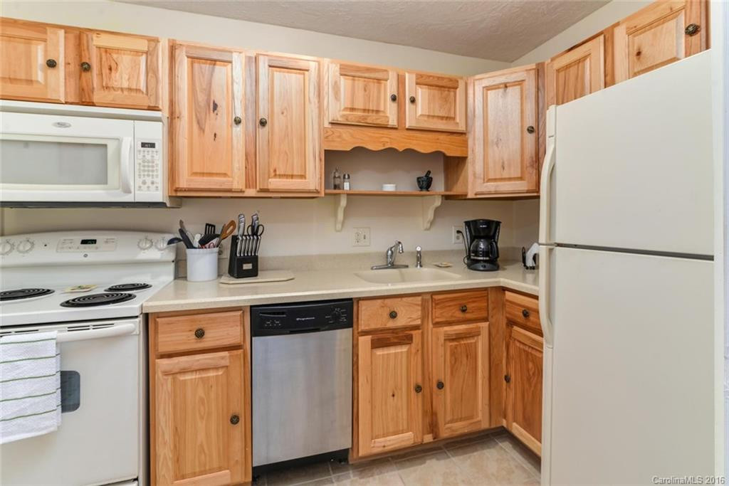 647 Town Mountain Road #305 - Photo 15