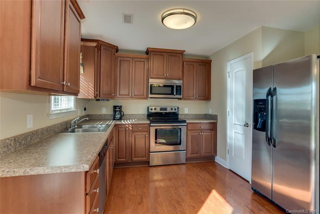 115 Somerset Lane - Photo 8
