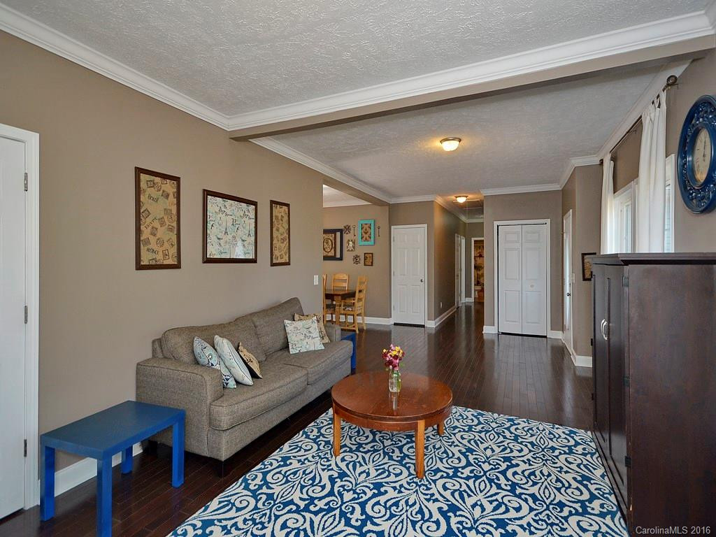 150 White Pine Drive #5 - Photo 6