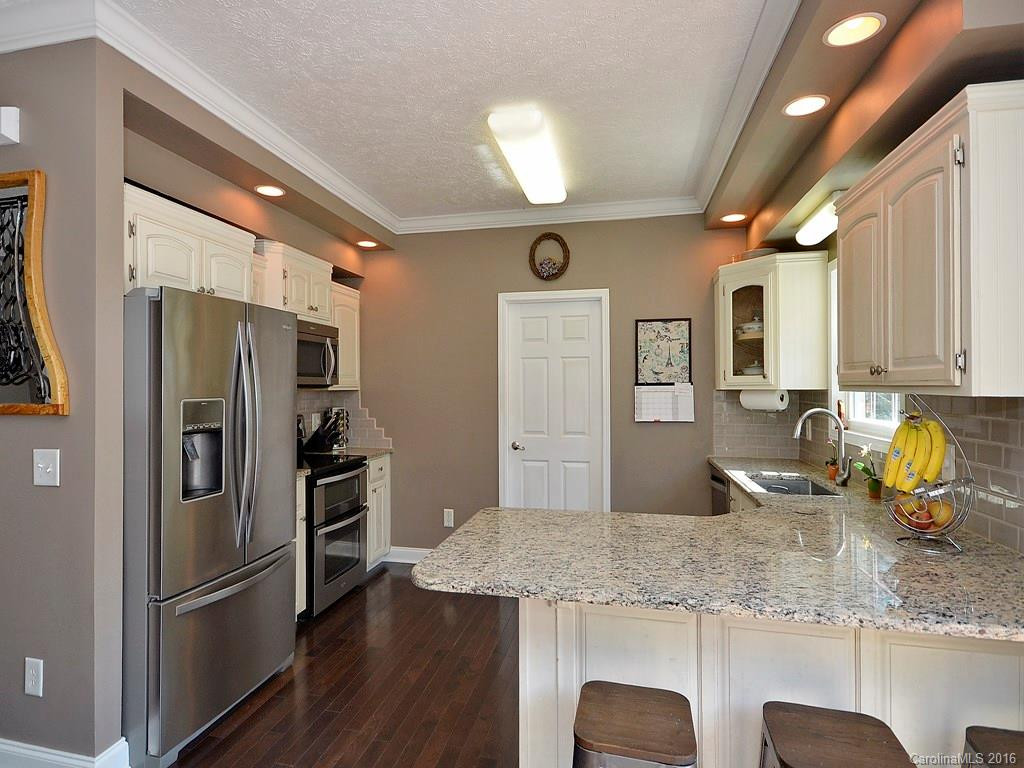 150 White Pine Drive #5 - Photo 8