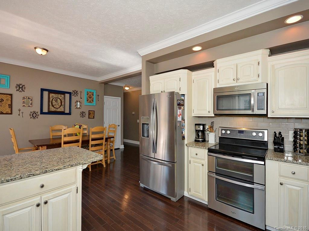 150 White Pine Drive #5 - Photo 9
