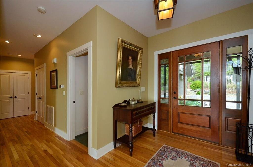 1447 Kentwood Lane - Photo 2