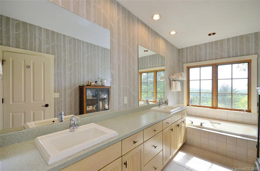 1447 Kentwood Lane - Photo 11