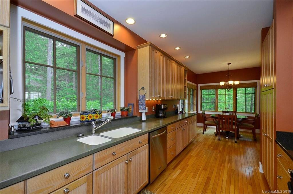 1447 Kentwood Lane - Photo 8