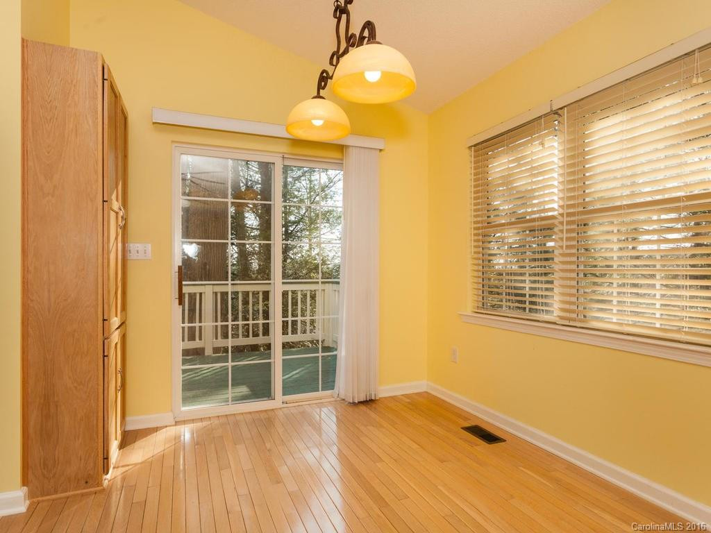 325 Ewarts Hill Road - Photo 10