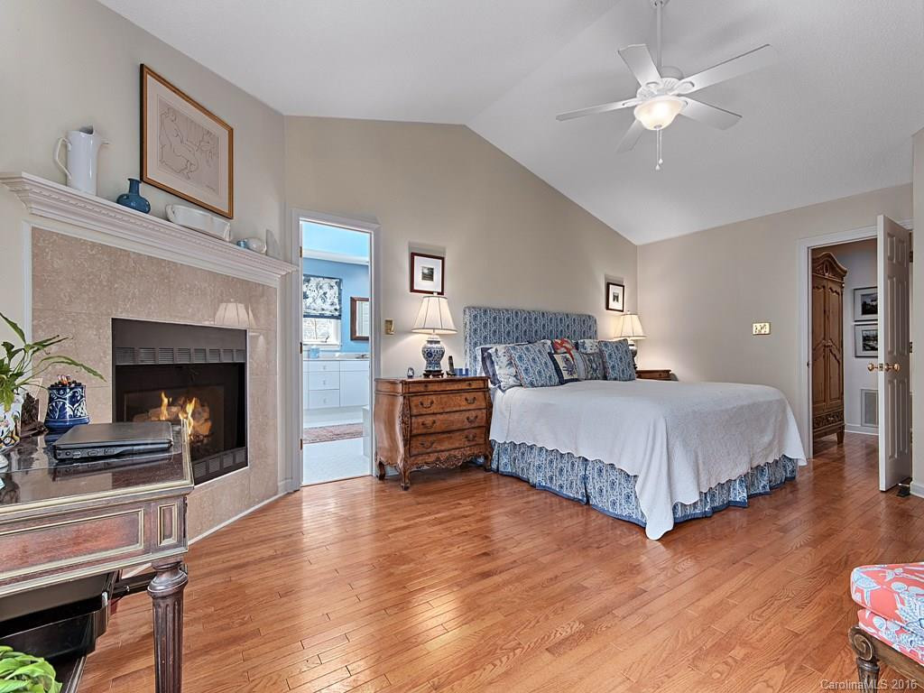 704 Kenmure Drive - Photo 11