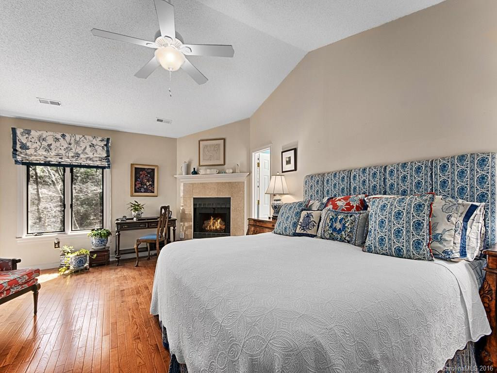 704 Kenmure Drive - Photo 10