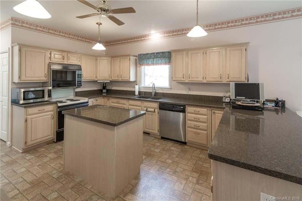 40 Windward Drive - Photo 13
