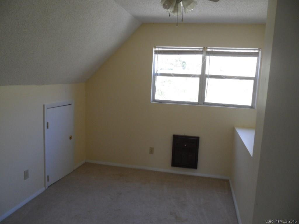 127 Ash Terrace - Photo 14