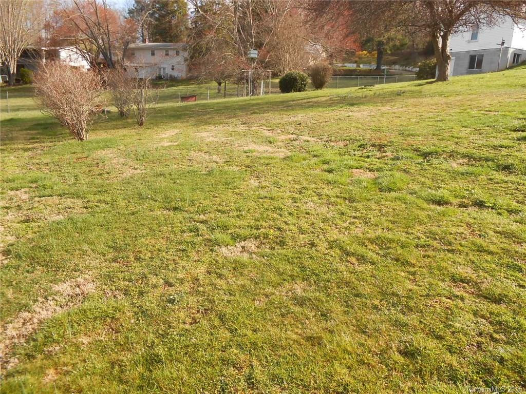 838 Oakdale Road - Photo 3