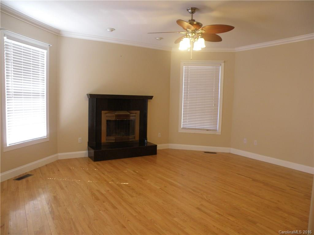 36 Timberwood Drive - Photo 10