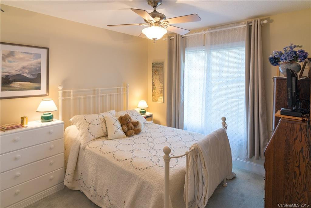 47 Goldmont Street - Photo 12