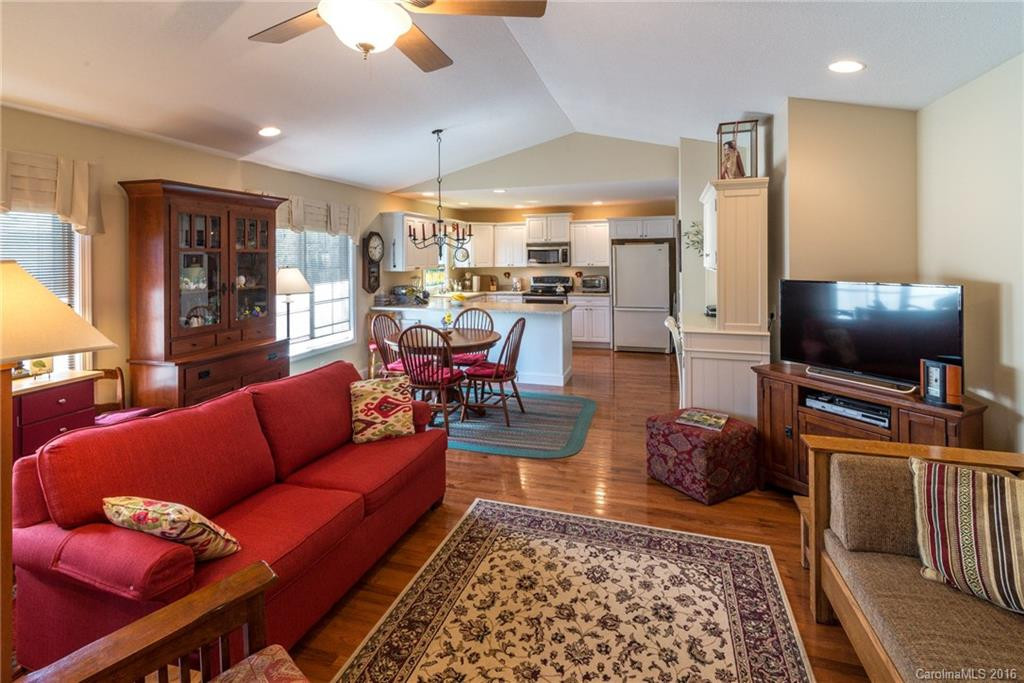 47 Goldmont Street - Photo 5