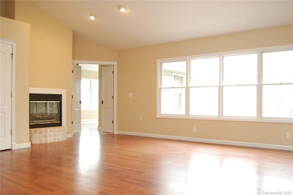 111 Dogwood Circle - Photo 11